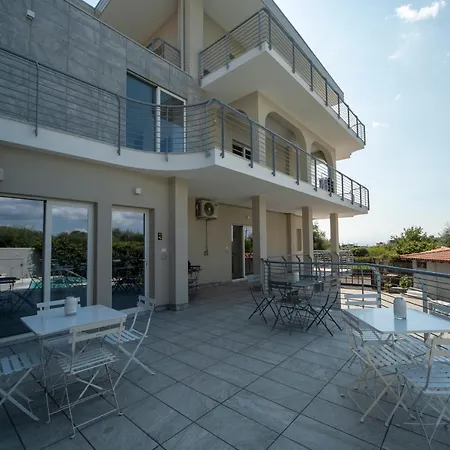 Sicily Luxury Con Jacuzzi Lägenhetshotell Gravina di Catania